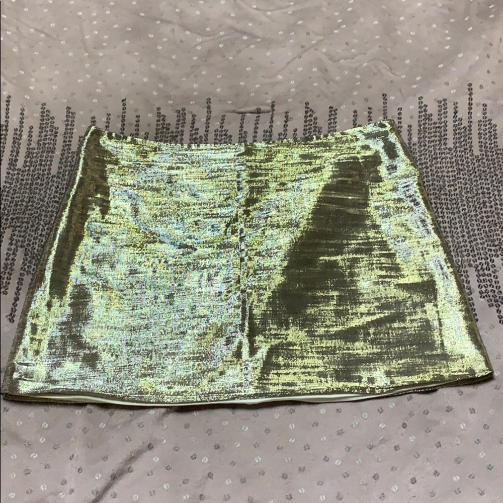 Like New Alice + Olivia metallic skirt 10